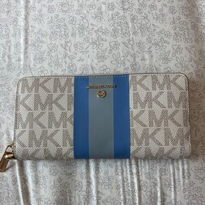 Michael Kors Beige and Blue Zip Wallet